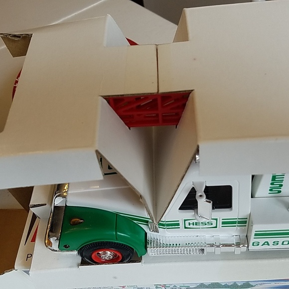 Hess 1994 Rescue Truck In Box - Picture 10 of 11